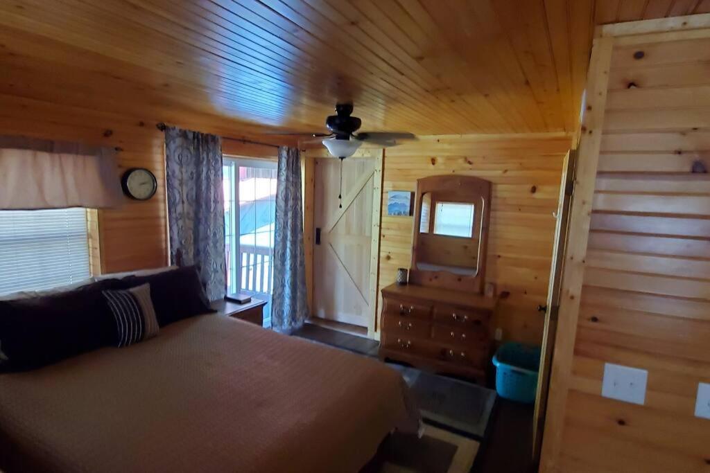 Waterwheel Cabin By The Creek マーフィ エクステリア 写真
